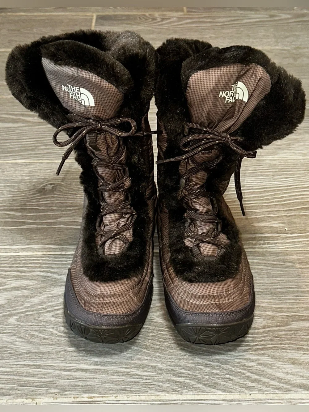 The North Face Women’s 7 Nuptse Goosedown Fur Snow Boots Brown Mid Calf Lace Up